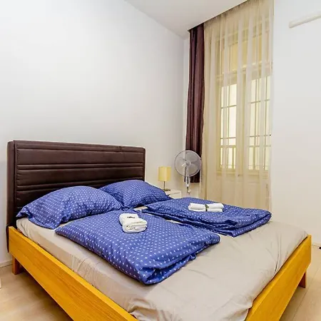 Luminous Design - W18 * Budapest