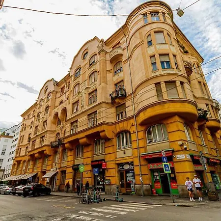 Luminous Design - W18 Apartment *