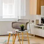 Luminous Design - W18 아파트